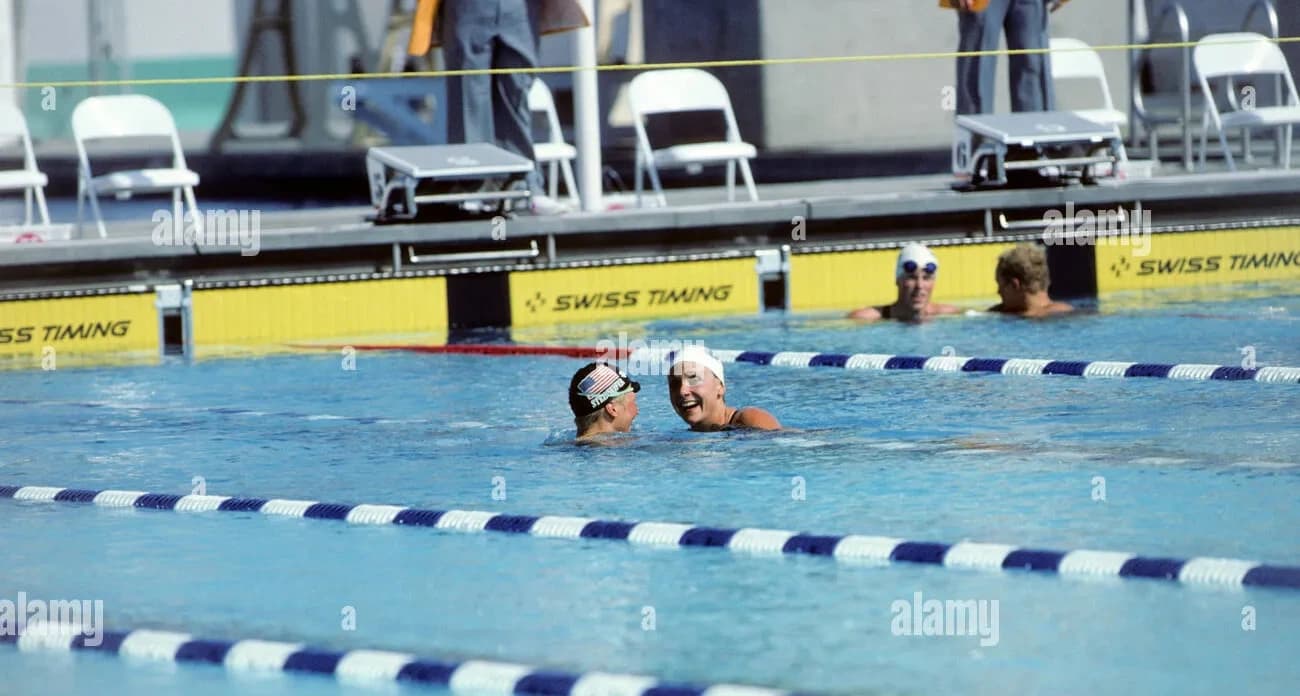 Advertise on Pool-Side LED Boards in Swimming Advertising
